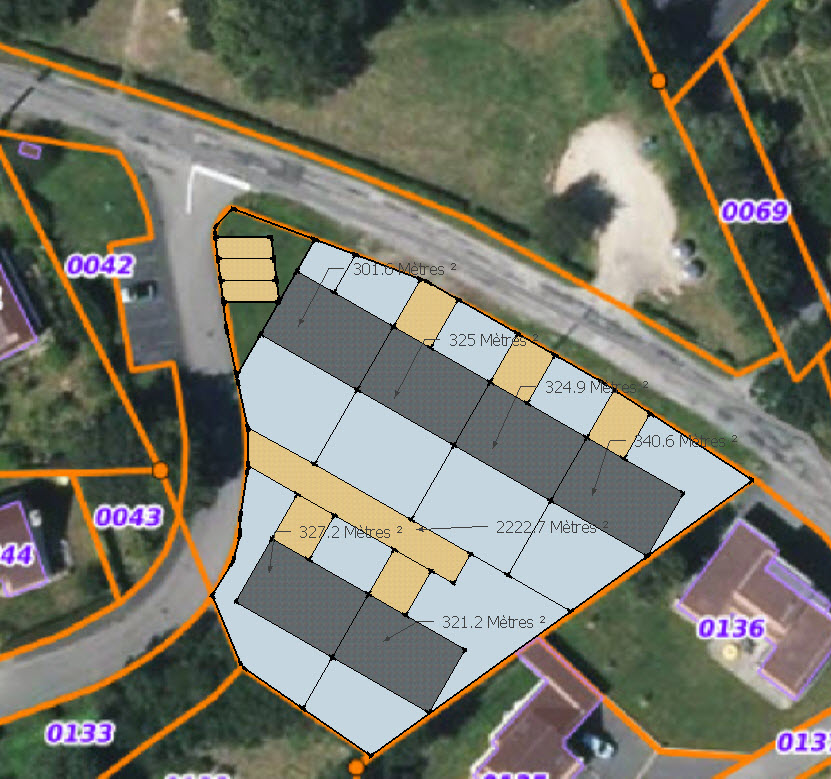 LA TRINITE SURZUR  OAP 5 TERRAIN DE BOULES    TRANSFORME EN 6 LGT